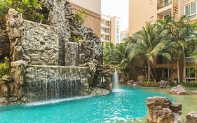 Atlantis Condo Resort By Somphong